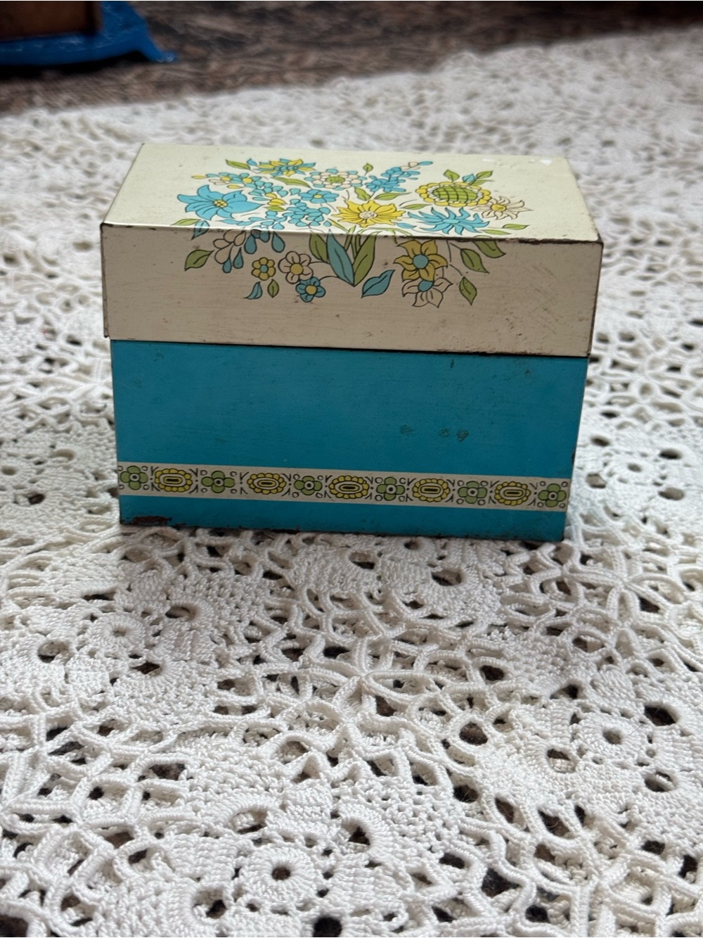 Vintage Floral Metal Recipe Box w/ Recipe Cards Retro Turquoise Kitchen